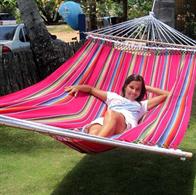 Rede Rosa México em tecido com cabos de madeira de 140cm